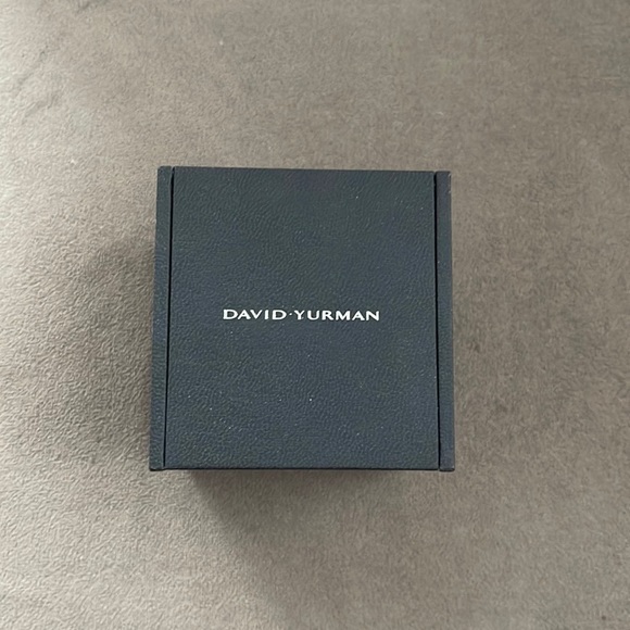 David Yurman Ring box - Picture 1 of 3